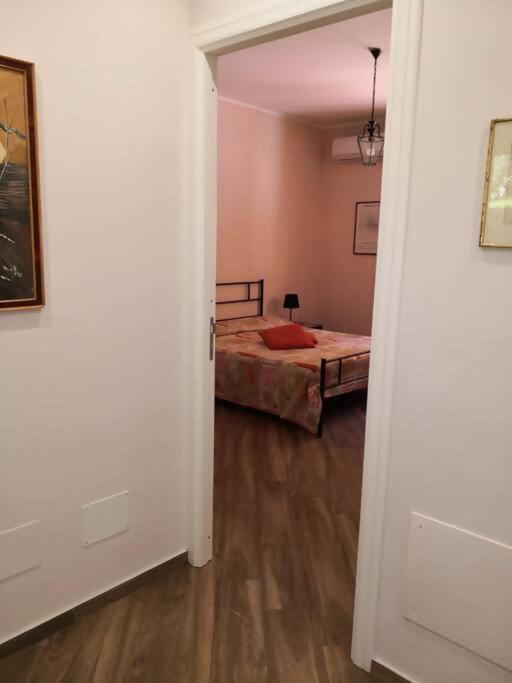 Da Nonna Cettina Appartamento In Villa Con Piscina ปาแลร์โม ภายนอก รูปภาพ