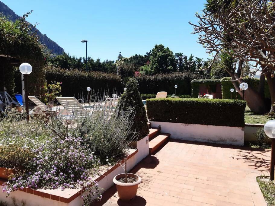 Da Nonna Cettina Appartamento In Villa Con Piscina ปาแลร์โม ภายนอก รูปภาพ