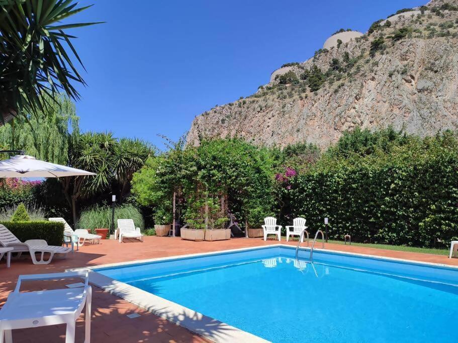 Da Nonna Cettina Appartamento In Villa Con Piscina ปาแลร์โม ภายนอก รูปภาพ